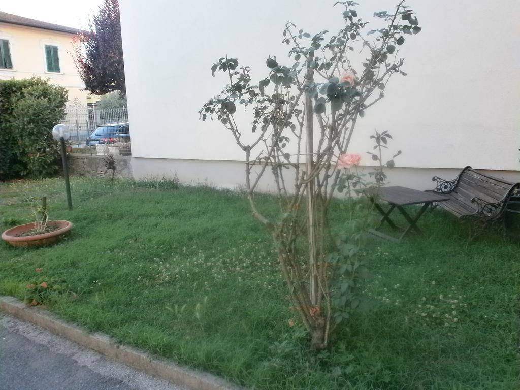 La Magnolia Apartment Pistoia Luaran gambar